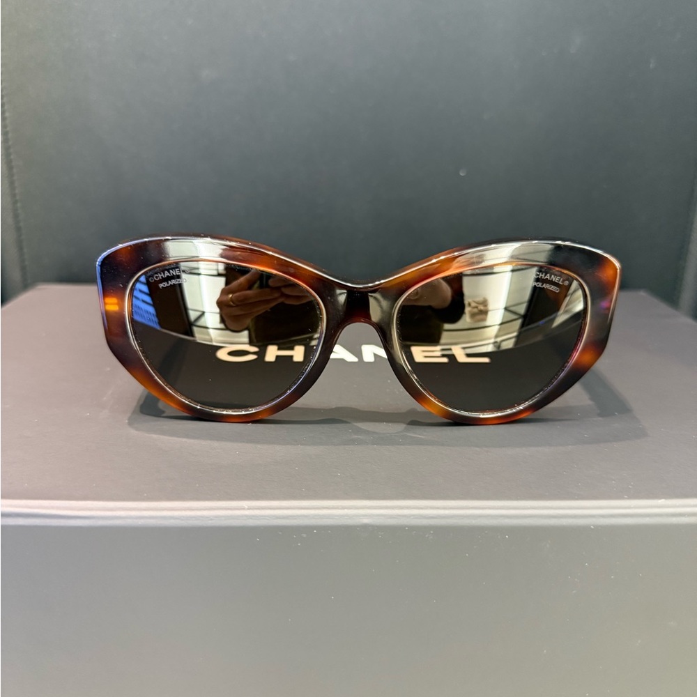 Chanel Women's Tortoise Shell Sunglasses- Used like new